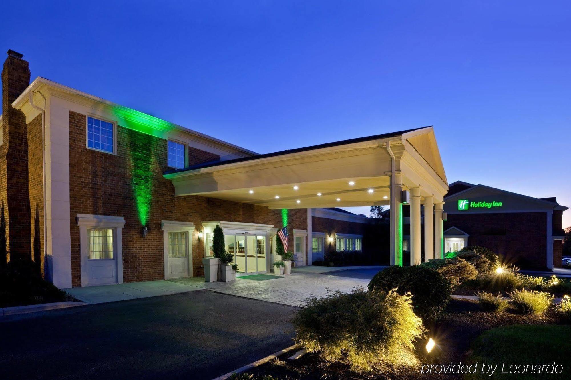 Holiday Inn Columbus North I-270 Worthington Exterior photo
